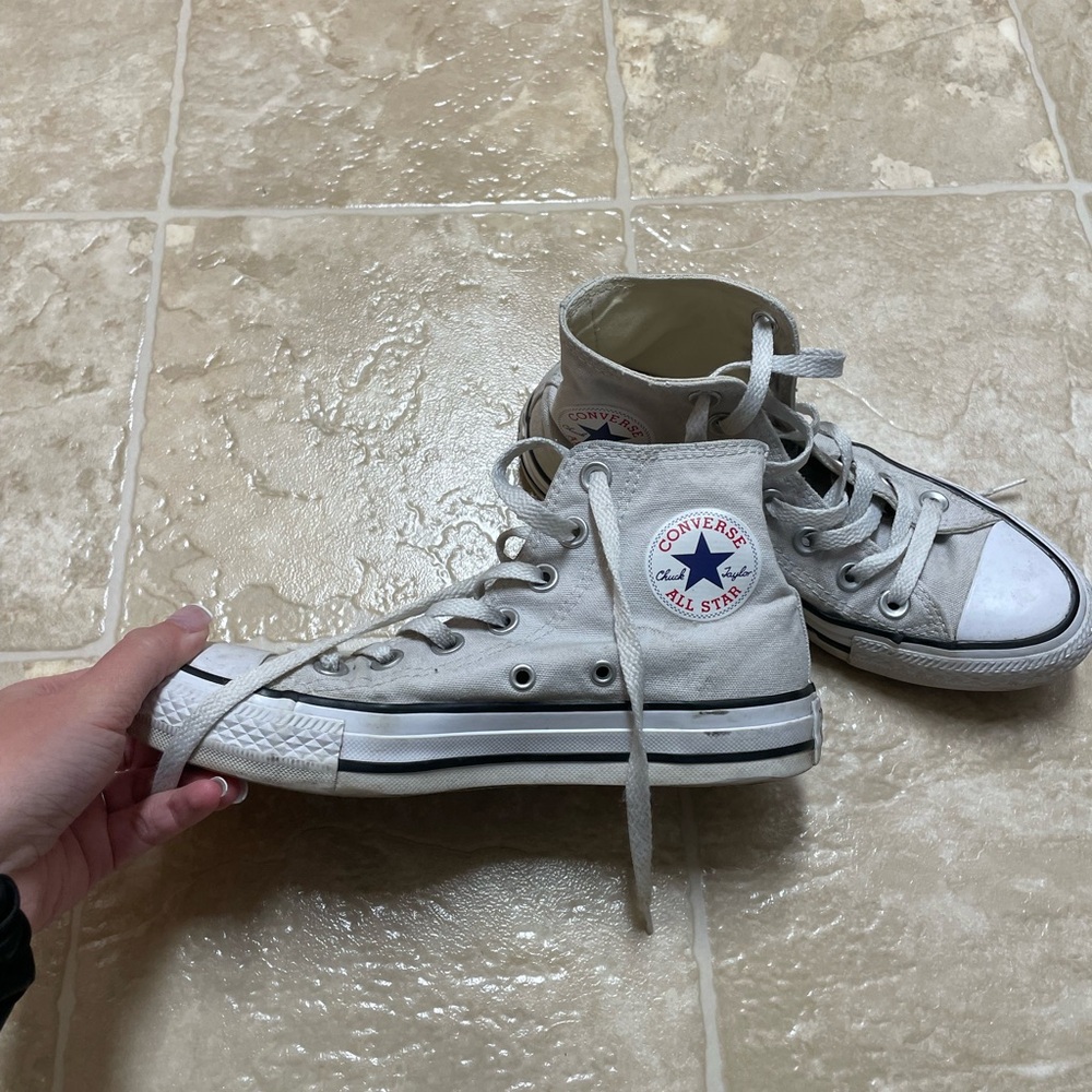 CONVERSE women’s high tops size 5